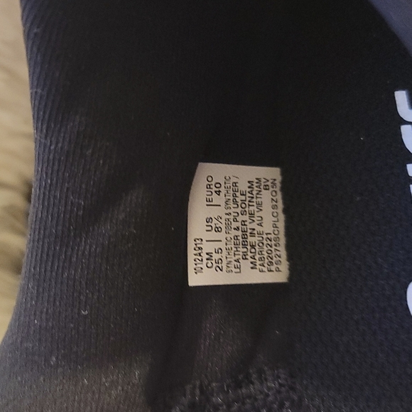 Asics shoes - Picture 5 of 6